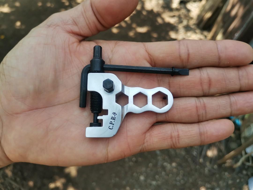 Ritchey Pocket Bike Multi-Tool (Category: Bicycles) located in Bulacan. Submitted by tsunami_express (Listing ID 1083913253, Image 2). Description: Ritchey CPR9.