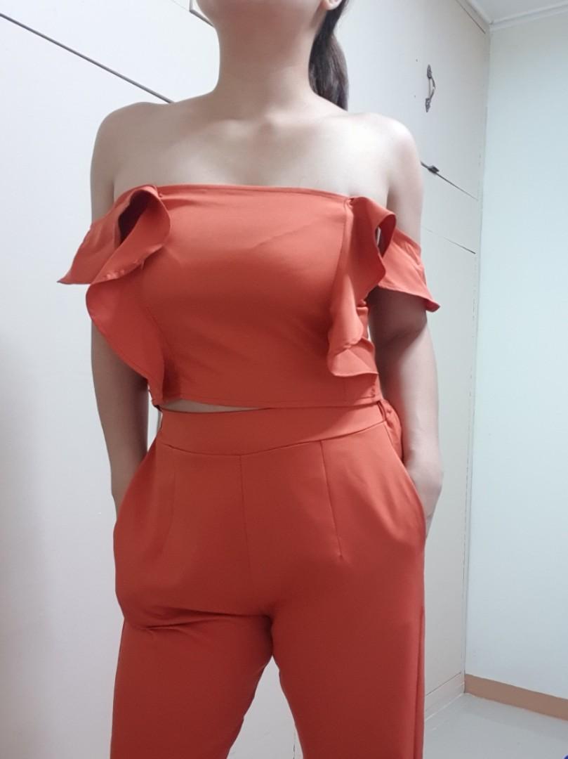 Rust Orange Coordinates (Category: Sets or Coordinates) located in Muntinlupa City. Submitted by alt1818 (Listing ID 1084034841, Image 2). Description: #prelovedcoordinates 💋Rust orange. 2 way -strap up or off shoulder . smocked back. Garterized pants with side pockets. 💋Decluttering 💋used once. like new 💋Price is based on item's condition. 💋Color may vary due to lighting condition 💋Please manage your expectations when buying peloved.