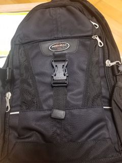 （分類：）位於 。 由 emmab_s 提交（商品編號 1084249872，圖片 1）。簡介： 。