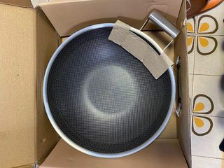 （分類：）位於 。 由 tikyy 提交（商品編號 1084196091，圖片 1）。簡介： 。