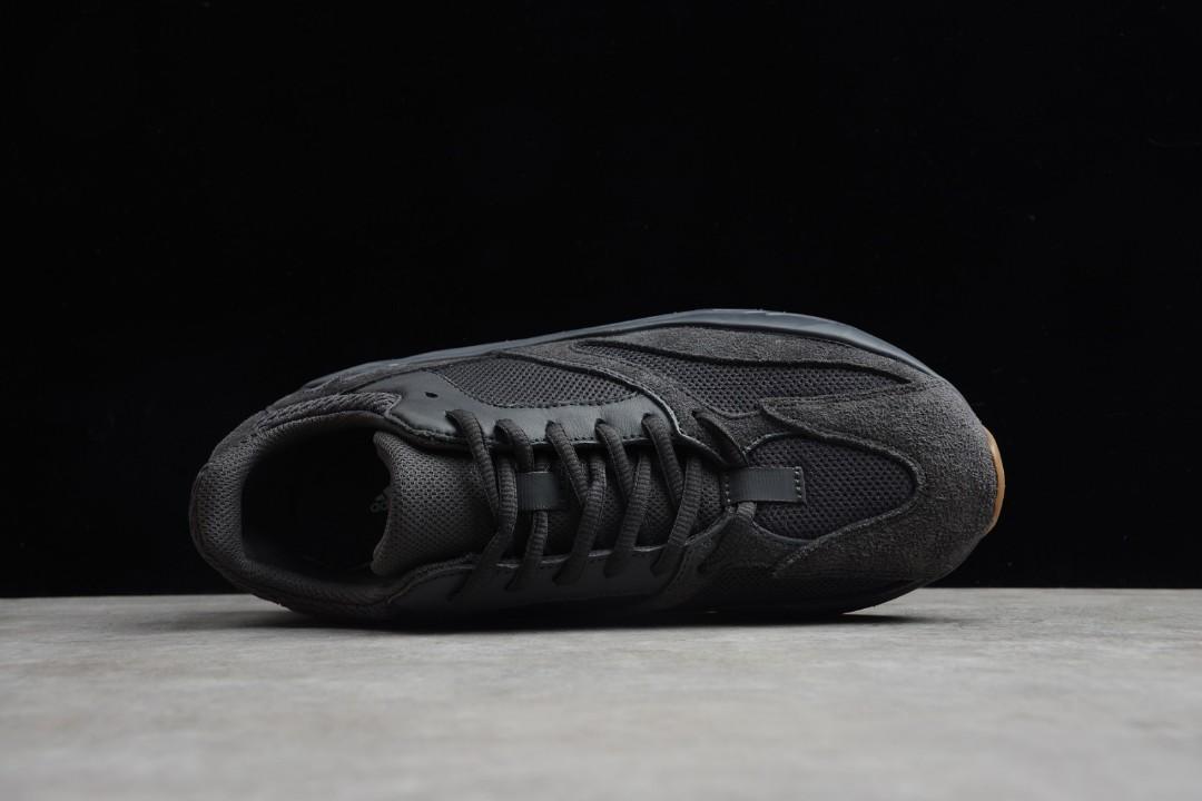 Adidas yeezy cheap 700 black