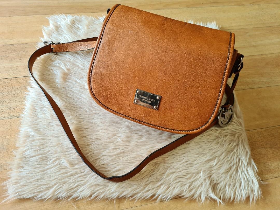 Authentic Vintage Michael Kors Leather Crossbody Bag, Luxury, Bags &  Wallets on Carousell