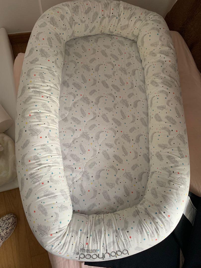 Babyhood lounger/ portable crib, Babies & Kids, Baby Nursery & Kids