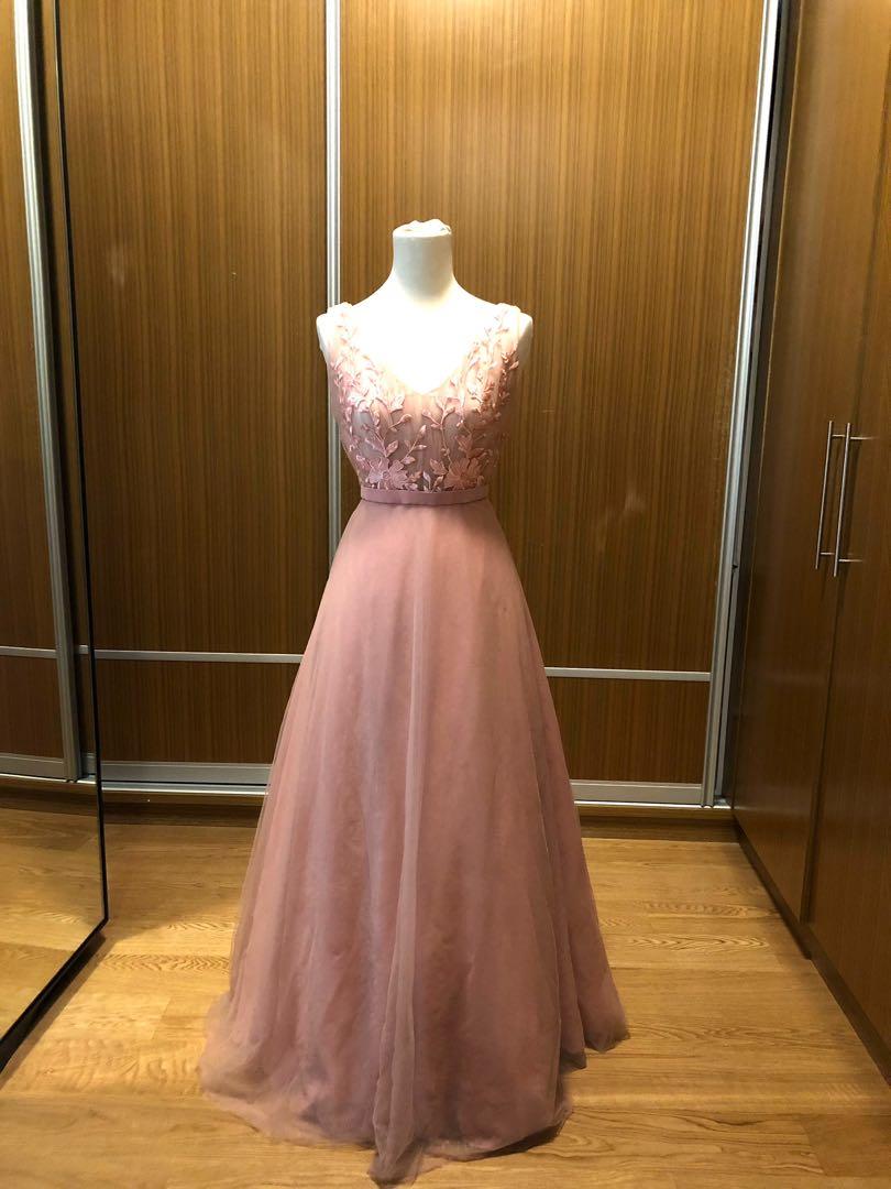 Brand new Vania Romoff blush gown Women s Fashion Dresses Sets