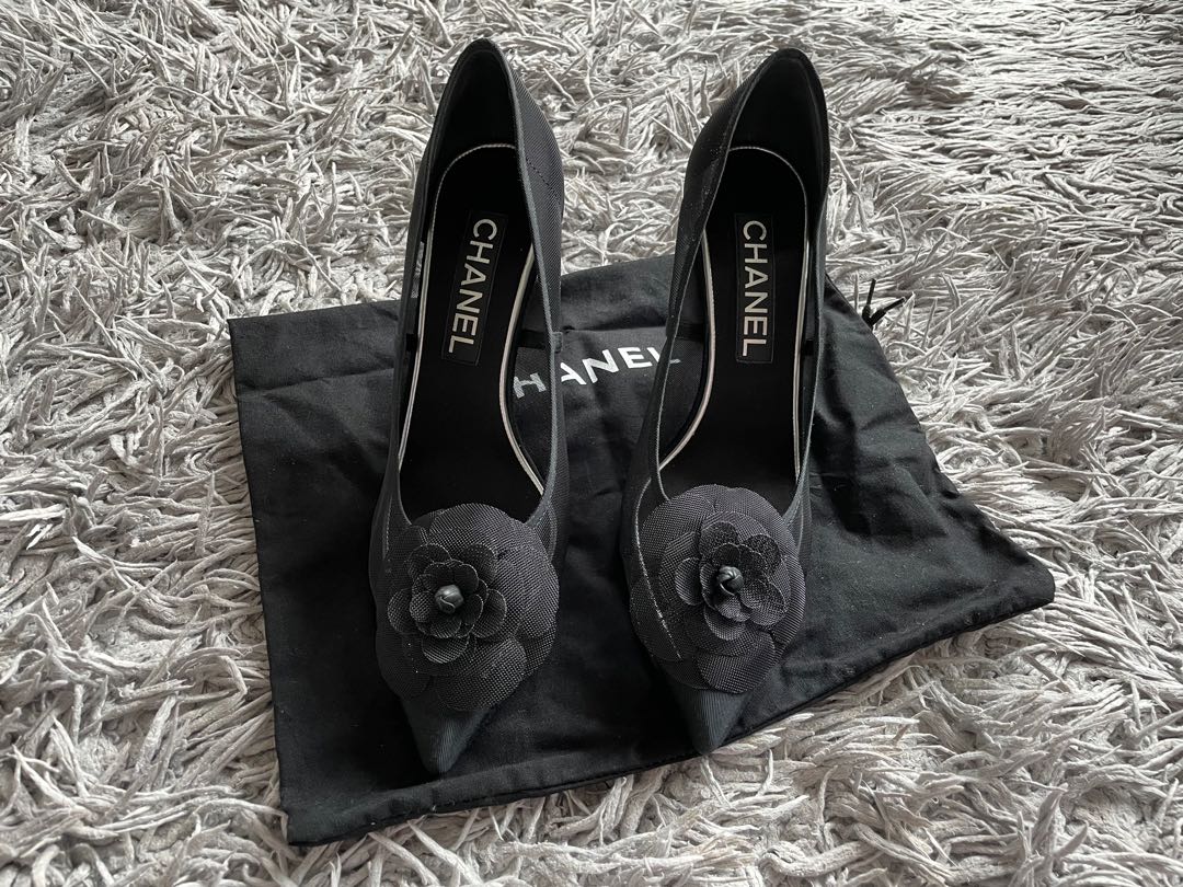 Chanel flower hot sale heels