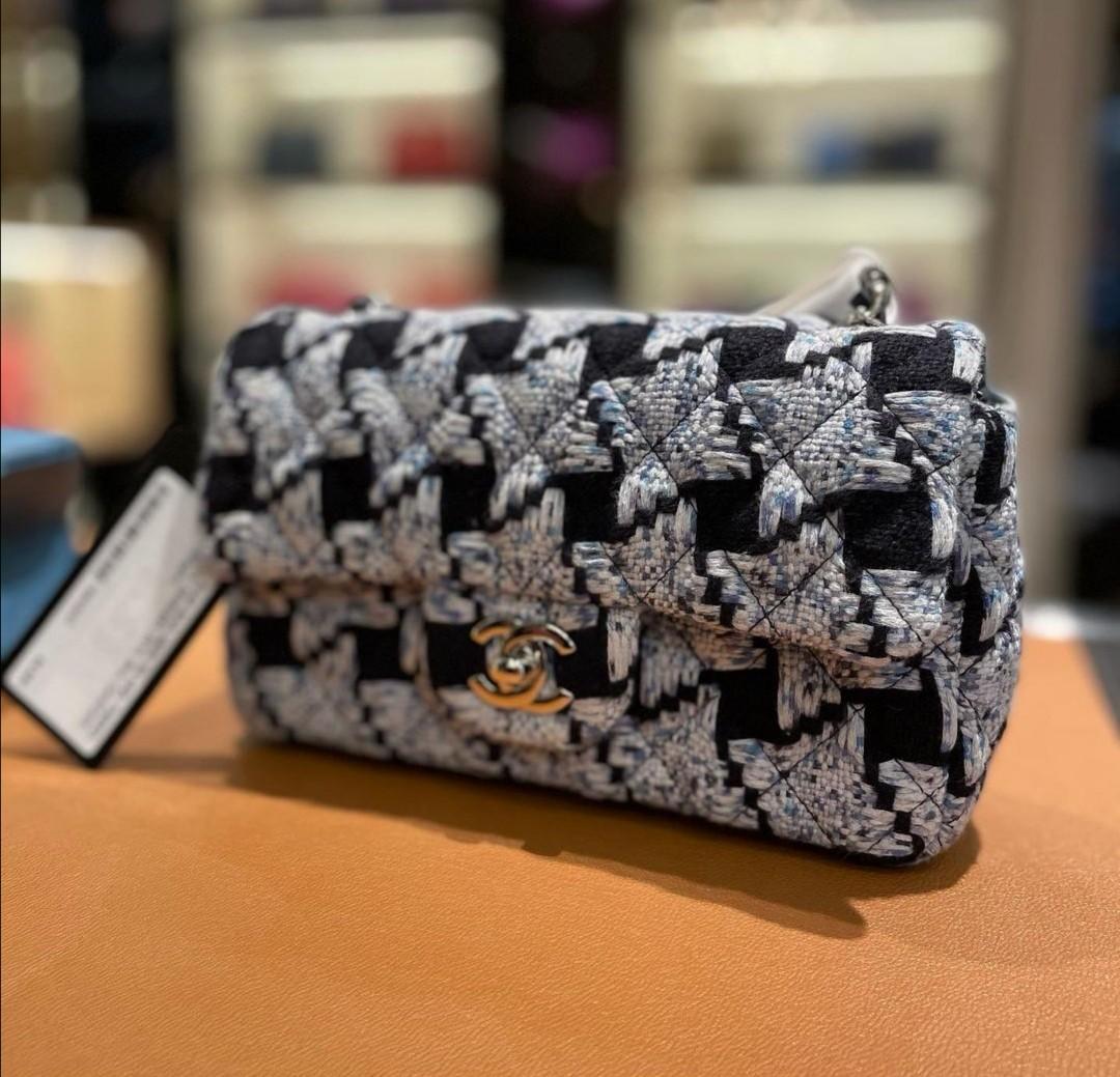 Chanel Flap Bag Mini Navy Tweed, Luxury, Bags & Wallets on Carousell