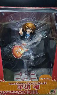 K-ON! Figure - 2011 Hirasawa Yui w/ Guitar - Banpresto SQ 8