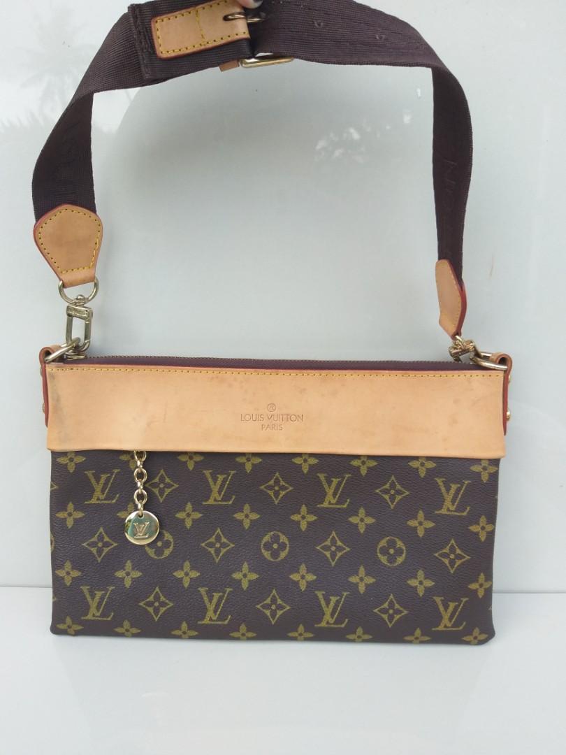 Louis vuitton sales flat bag