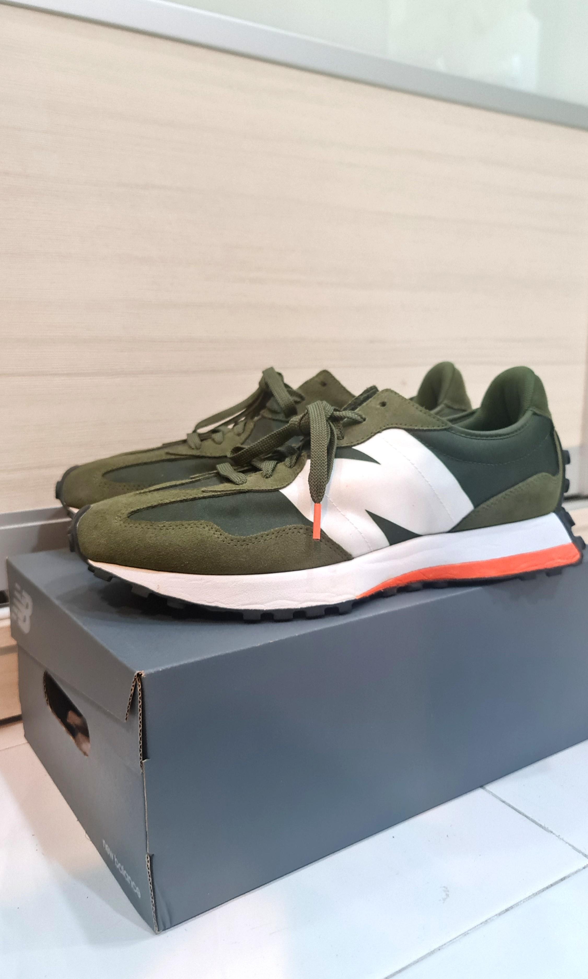 New balance 327 olive us12 fit us11 