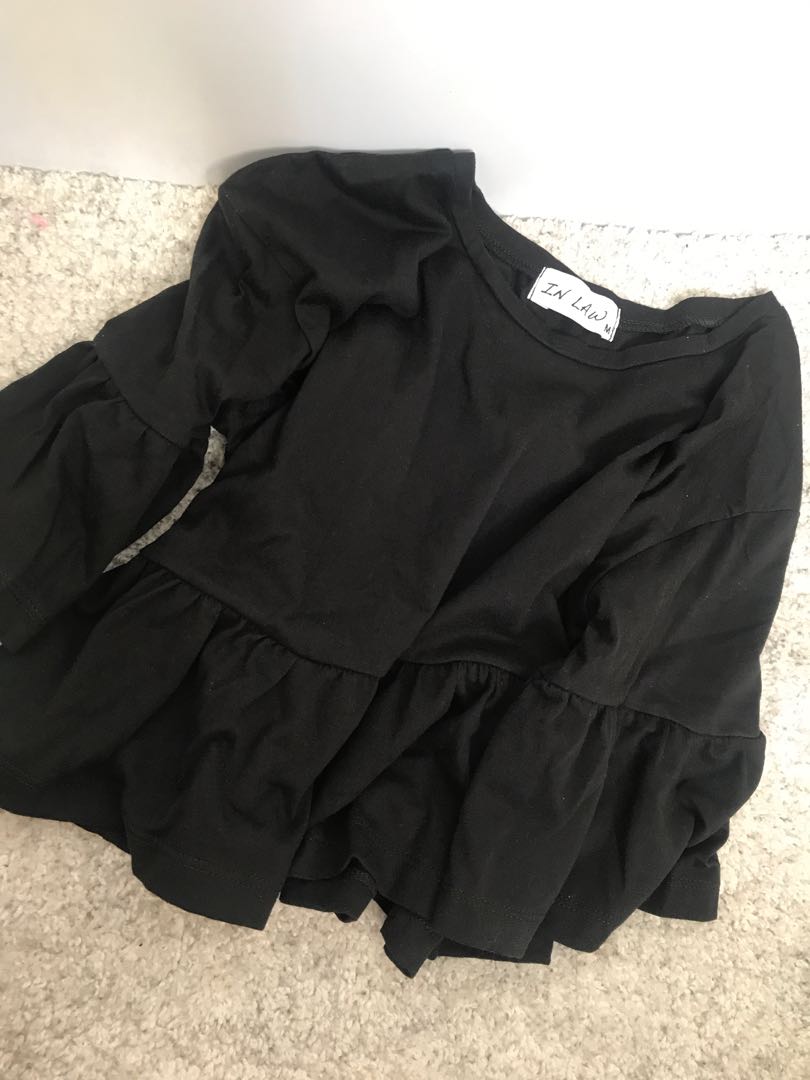 Ruffle black top clearance