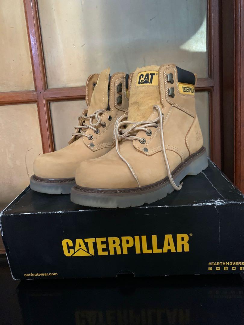 Sepatu deals boots caterpillar