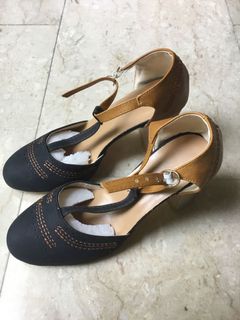(Category: ) located in . Submitted by tan0116 (Listing ID 1084112056, Image 1). Description: .