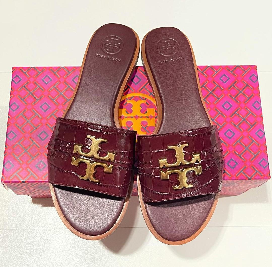 Tory Burch Everly Slide Claret, Women's Fashion, Footwear, Flats & Sandals  on Carousell