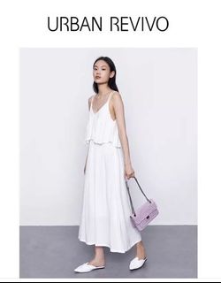 (Category: ) located in . Submitted by moremakeupplsss (Listing ID 1084246297, Image 1). Description: .