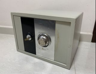 （分類：）位於 。 由 sy_chris 提交（商品編號 1084396490，圖片 1）。簡介： 。