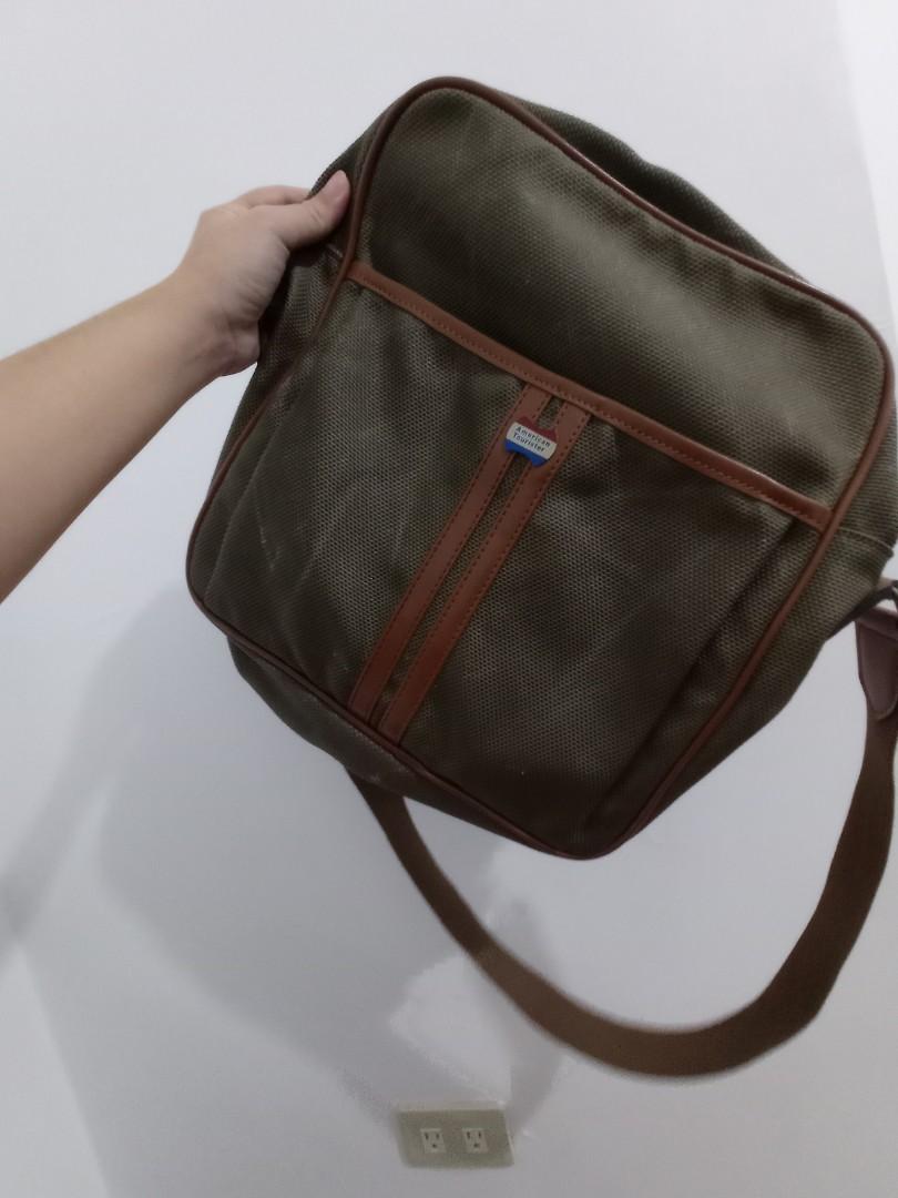 American tourister sling bag (Category: Sling Bags) located in Silang. Submitted by wesells.ph (Listing ID 1084402734, Image 2). Description: .