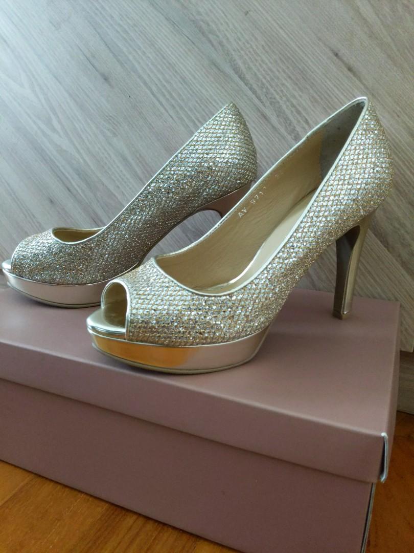Andre valentino takashimaya shop