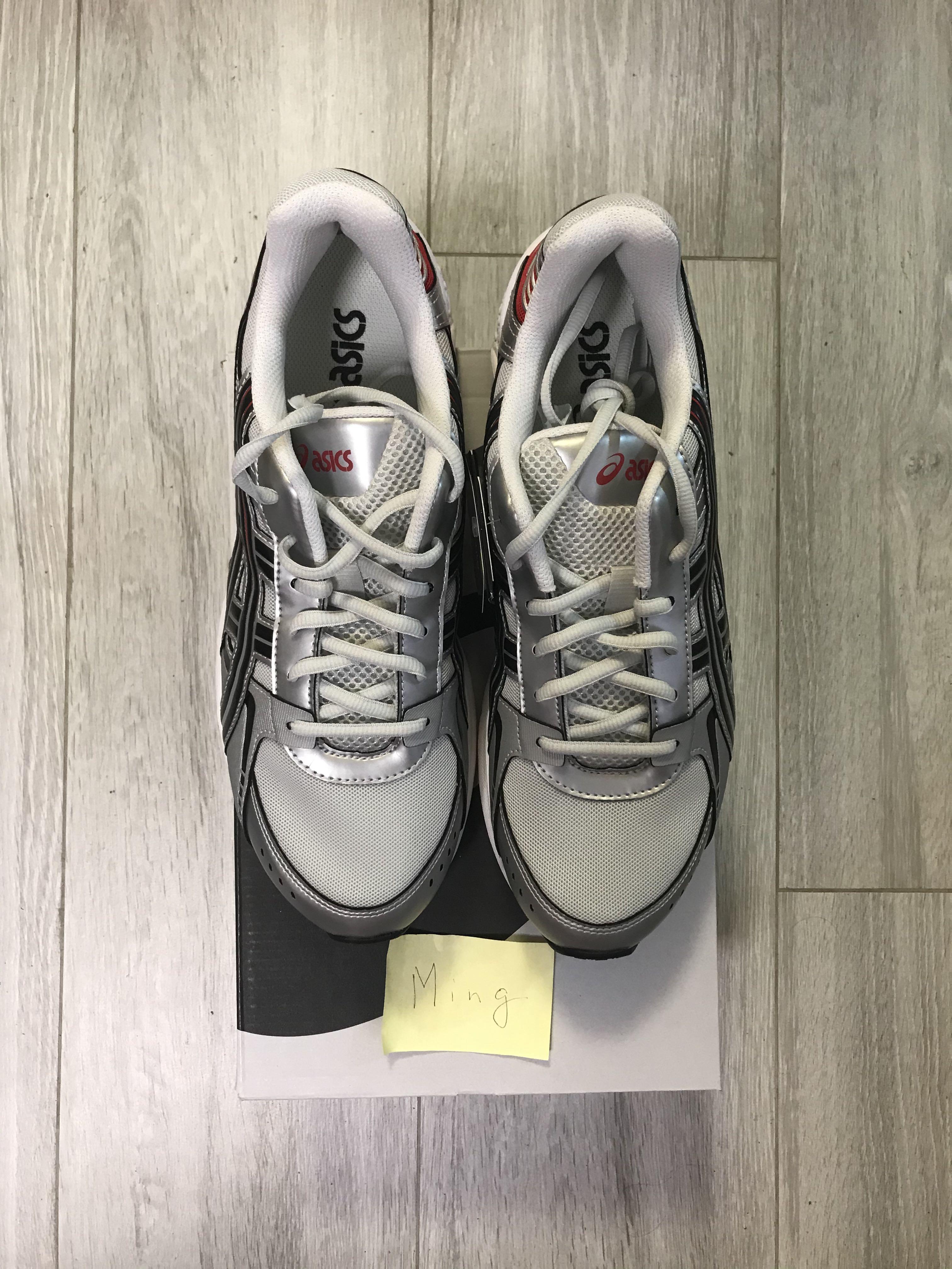 Asics Gel Kyrios Grey Black Red, 男裝, 鞋, 西裝鞋- Carousell