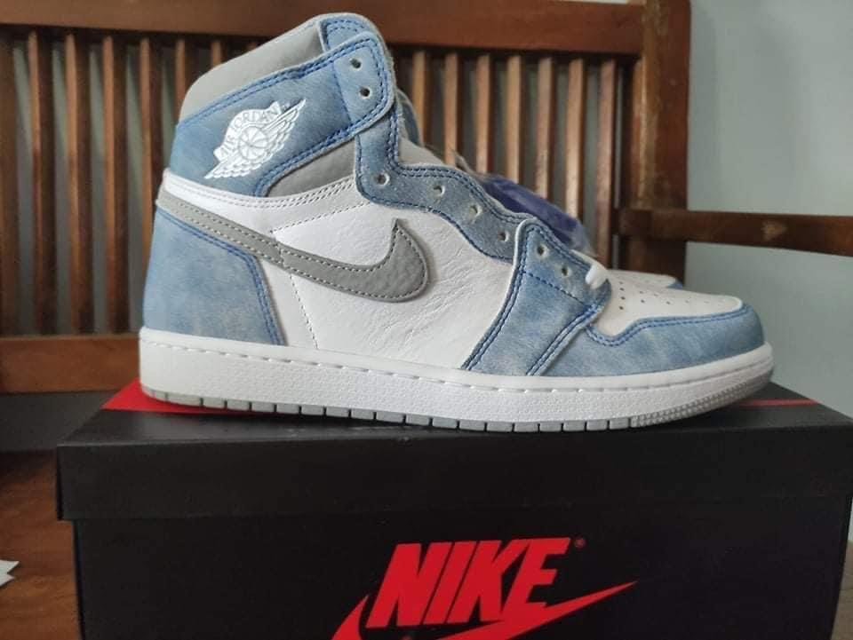Authentic Air Jordan 1 High Top High Cut Hyper Royal Light Blue