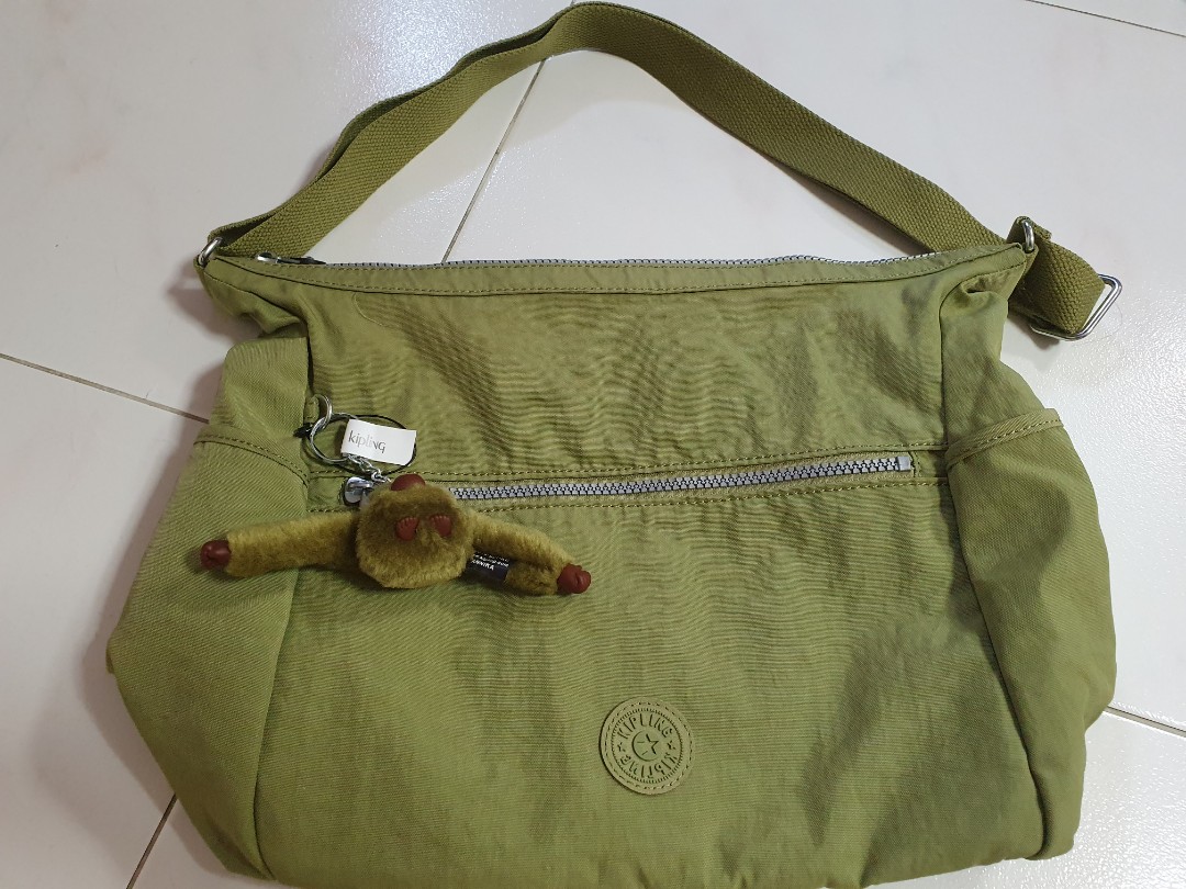 Authentic Kipling waterproof side carry/sling bag, Women's Fashion