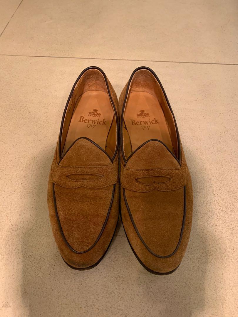 Berwick 1707 suede loafers leather healer, 男裝, 鞋, 西裝鞋- Carousell