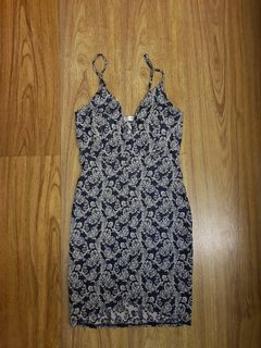 (Category: ) located in . Submitted by petiteperfect (Listing ID 1084435113, Image 1). Description: .