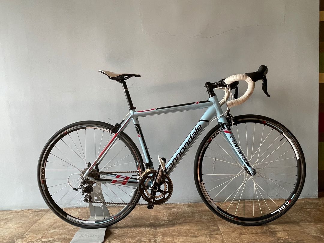 CANNONDALE CAAD8 105 Sports Equipment Bicycles Parts Bicycles