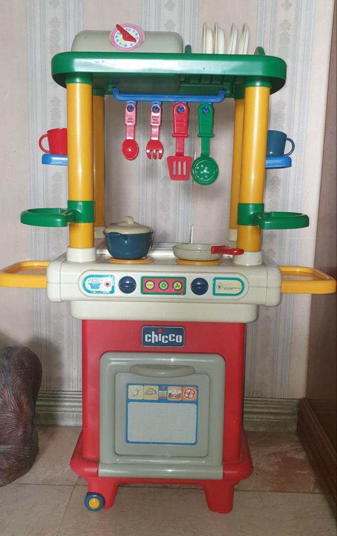 Chicco Star Play Kitchen (Category: Infant Playtime) located in Manila. Submitted by tiffonlineshop09 (Listing ID 1084343699, Image 1). Description: Want your kids to be productive while at home? Why not let them be a "chef" for once. With my pre-loved Chicco Star Play Kitchen, your child can learn how to "cook" dishes.😋 Comes with its own pans, bowls, plates, utensils, cups. And also has fake food with it too, like hotdogs, steak, fish, egg, an