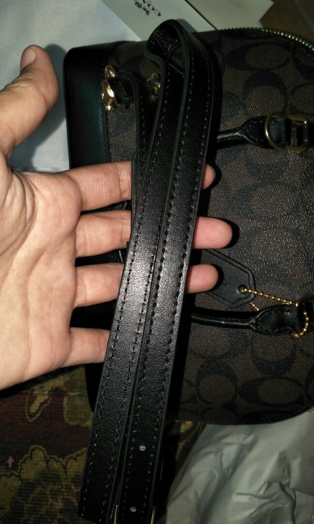 Coach mini sierra Authentic, Fesyen Wanita, Tas & Dompet di Carousell