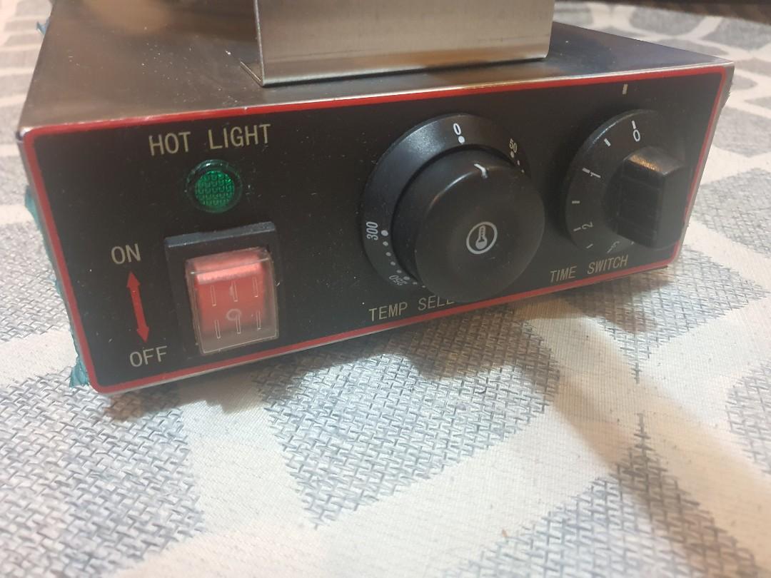 Egglet Maker (Category: Coffee Machines & Makers) located in Singapore. Submitted by fad_dady (Listing ID 1084459536, Image 2). Description: Egglet maker...in good condition...9/10...change of biz concept.