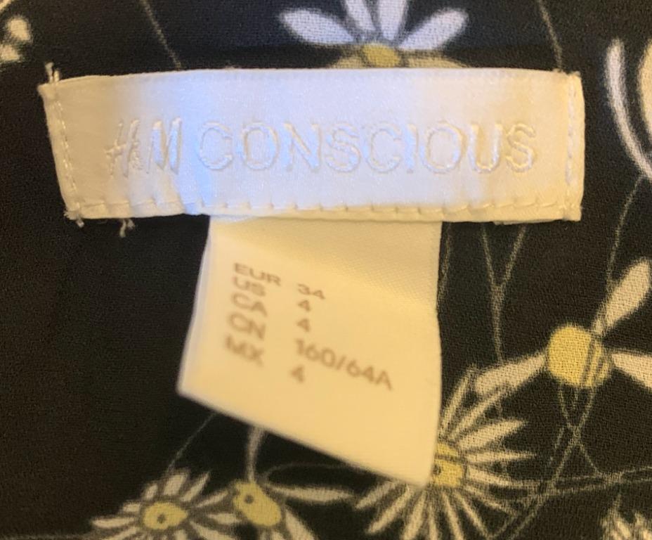 Floral Dress Jumpsuit (Category: Jumpsuits) located in Pateros City. Submitted by prelovedforfun_ (Listing ID 1084386787, Image 2). Description: in good condition and no flaws! authentic H&M clothing! fits frame from s-m feel free to message for further questions :).