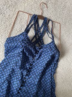(Category: ) located in . Submitted by candywardrobe (Listing ID 1084323888, Image 1). Description: .