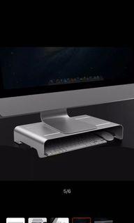 laptop or monitor riser