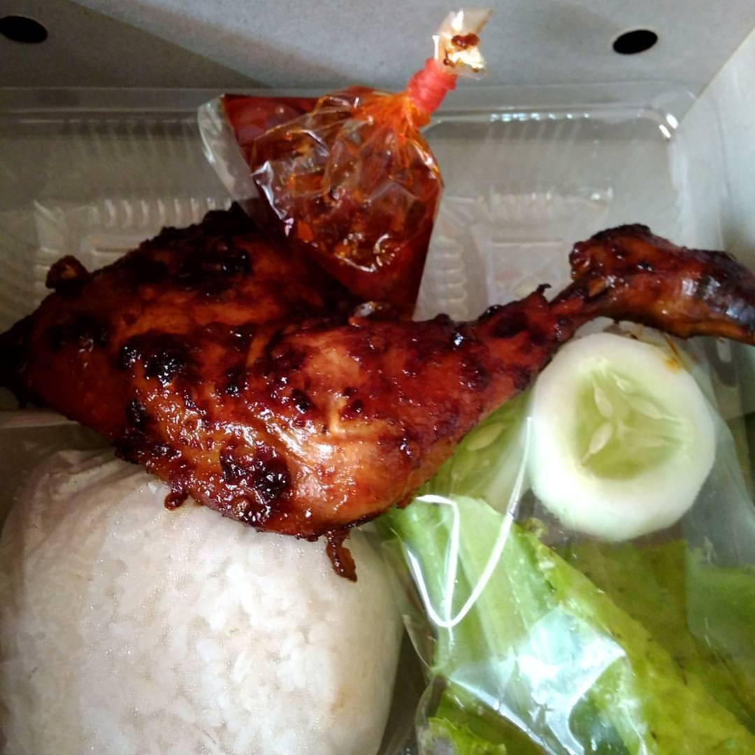 Nasi Kotak Ayam Bakar Berbagai Acara Makanan Minuman Makanan Instan Di Carousell