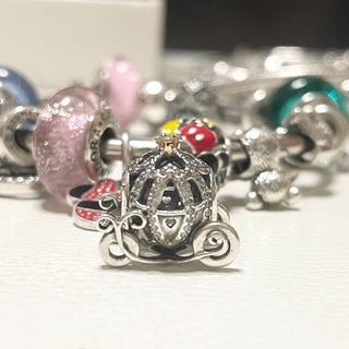 （分類：）位於 。 由 xelldevil 提交（商品編號 1084483842，圖片 1）。簡介： 。