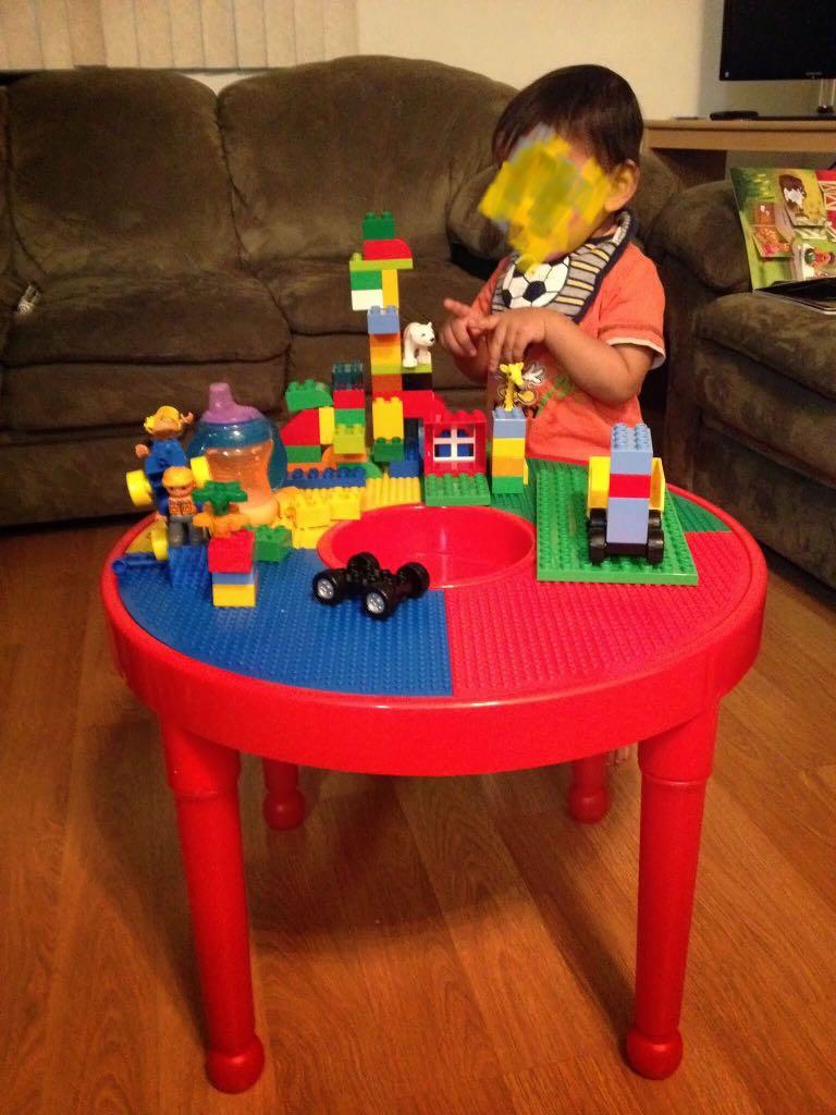 Round new arrivals lego table