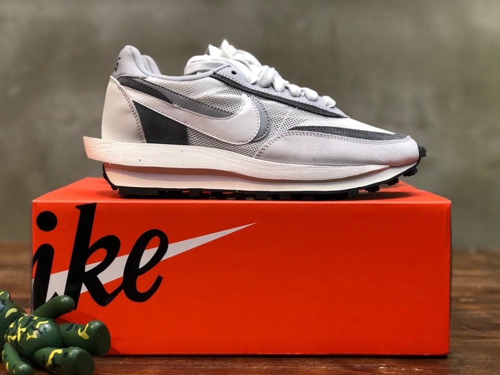 sacai x nike lvd