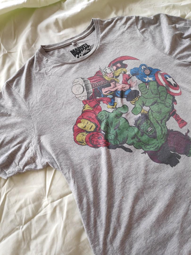 Vintage avengers shirt (Category: Shirts) located in Malabon City. Submitted by _k.ueen (Listing ID 1084347025, Image 2). Description: vintage avengers shirt. issues: there is a tear in the hem at the back of the shirt (see pic for reference).