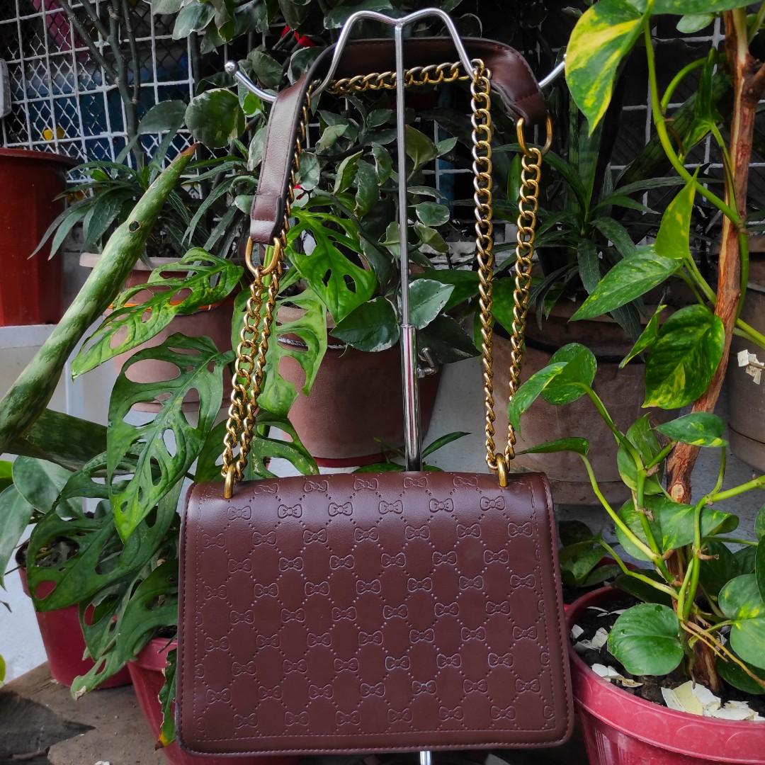 Vintage Brown Chain Sling Bag, Women's Fashion, Bags & Wallets