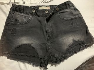 (Category: ) located in . Submitted by leeeyanna (Listing ID 1084471610, Image 1). Description: .