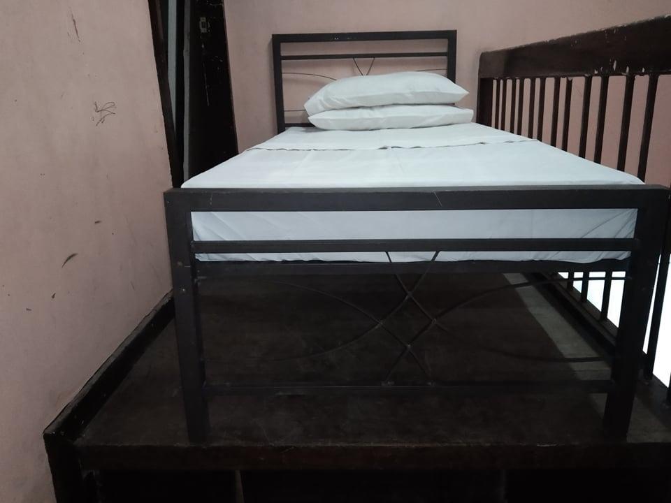 Single cot olx clearance