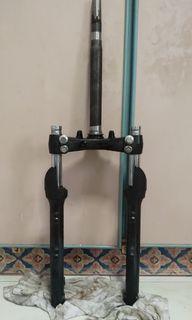 aerox/ nvx fork assy fitted w sck racing fork springs.