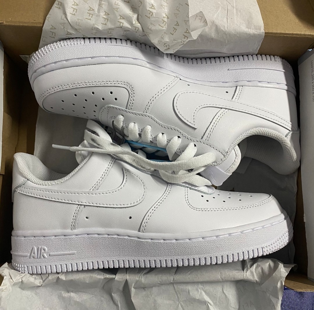 Air force 1 store triple white womens