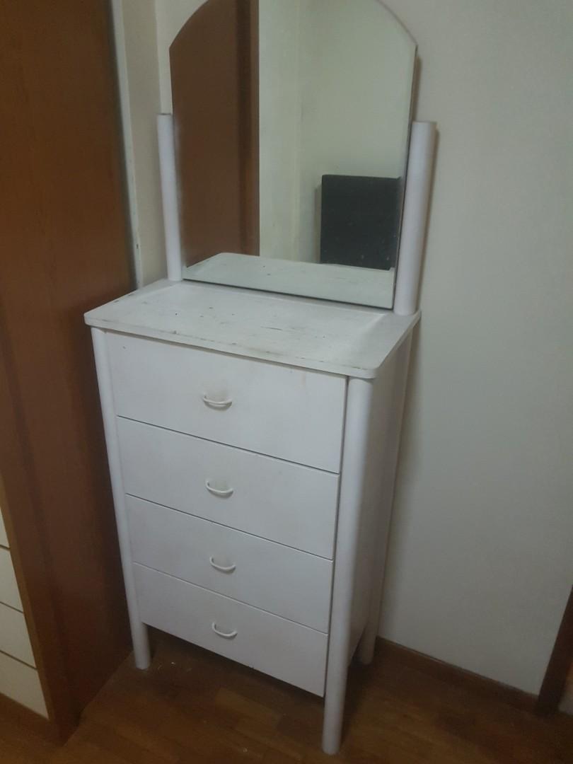 Dressing Table (Category: Tables & Sets) located in Singapore. Submitted by rikky (Listing ID 1084548404, Image 1). Description: vanity top with 4 drawers. Viewing can be arranged . Please arrange for your own transportation ..
