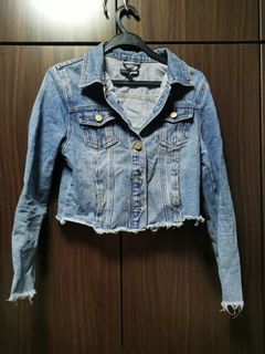 (Category: ) located in . Submitted by cheapandafforadable (Listing ID 1084653738, Image 1). Description: .