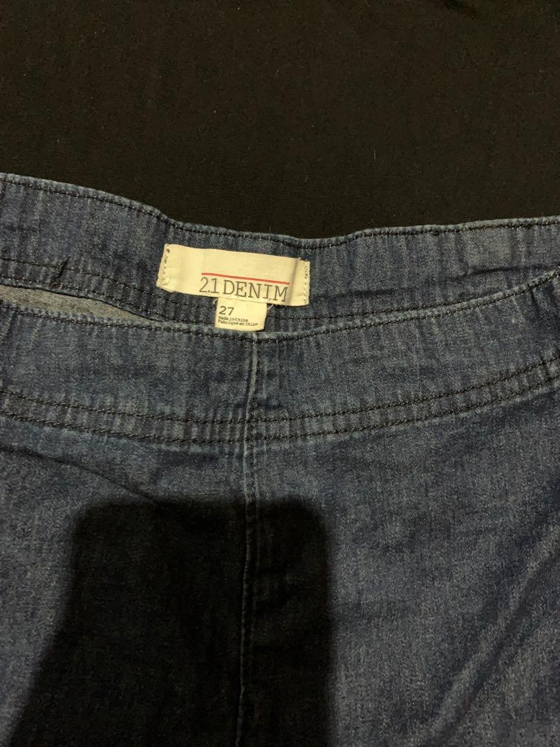 Highwaist Soft Denim Shorts (Category: Shorts) located in Lapu Lapu. Submitted by declutterdclutter (Listing ID 1084531672, Image 3). Description: No damage 10/10 Size 26-27.