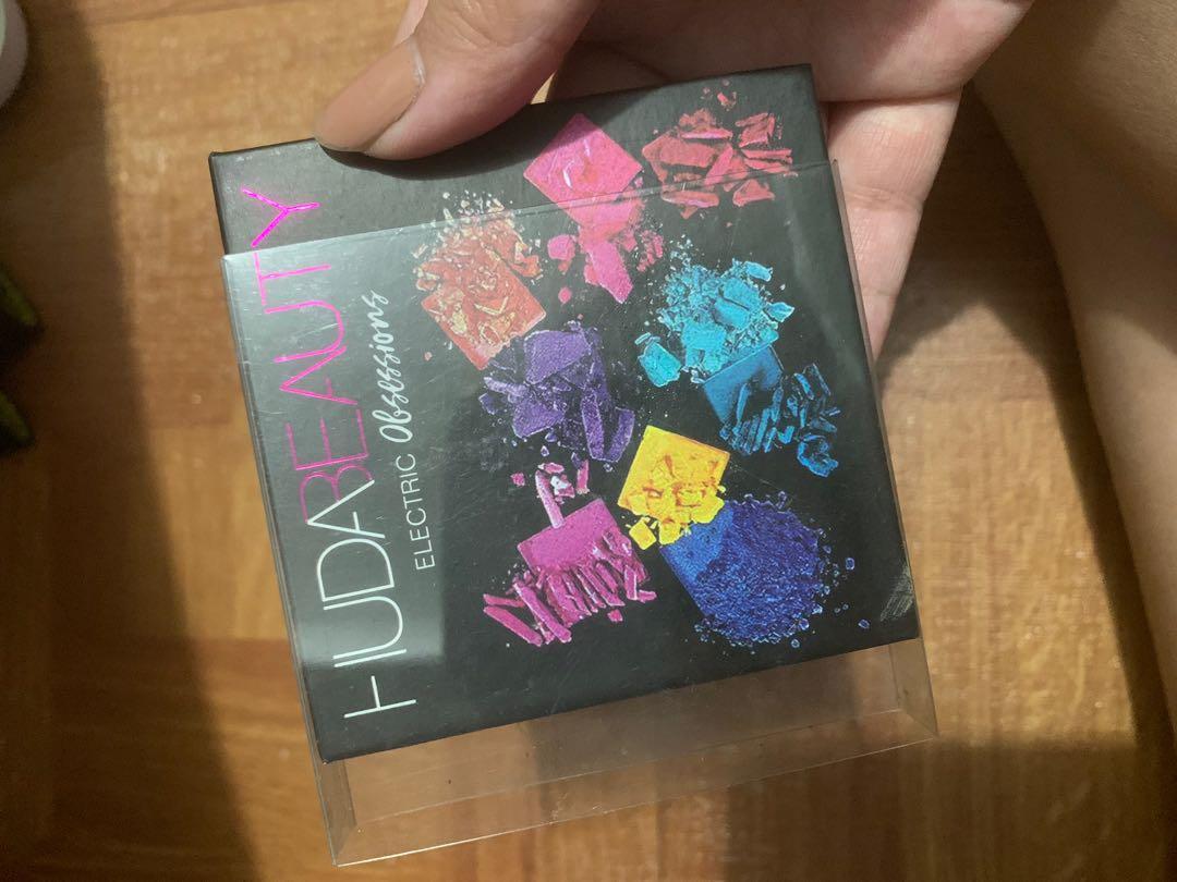 Huda Beauty INSPIRED electric obsessions eye palette (Category: Makeup) located in Marikina City. Submitted by everythingisnegotiable (Listing ID 1084611876, Image 1). Description: REALLY REALLY PIGMENTED!! Just as good as the real palette (i’ve tried the real one before buying this) really pretty colors as well!!!!.
