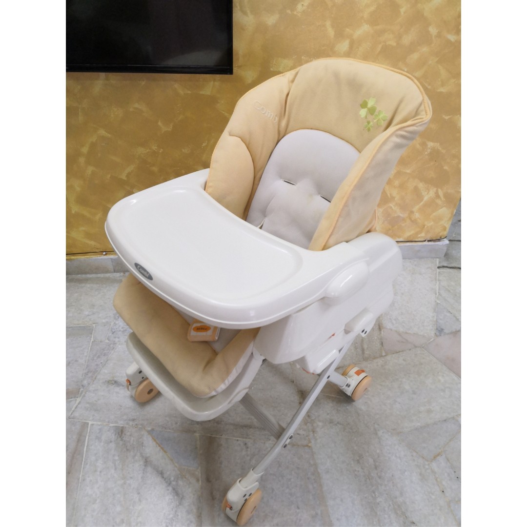 Combi baby chair cheap