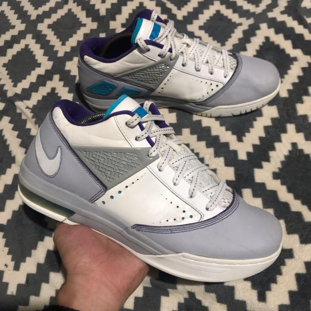 Lebron ambassador 3 online