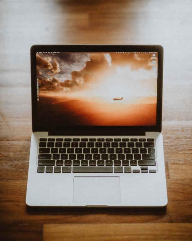 Macbook Pro 13 Early 2015 2 9ghz Intel I5 8gb Iris Graphics 6100 512gb Storage Computers Tech Laptops Notebooks On Carousell